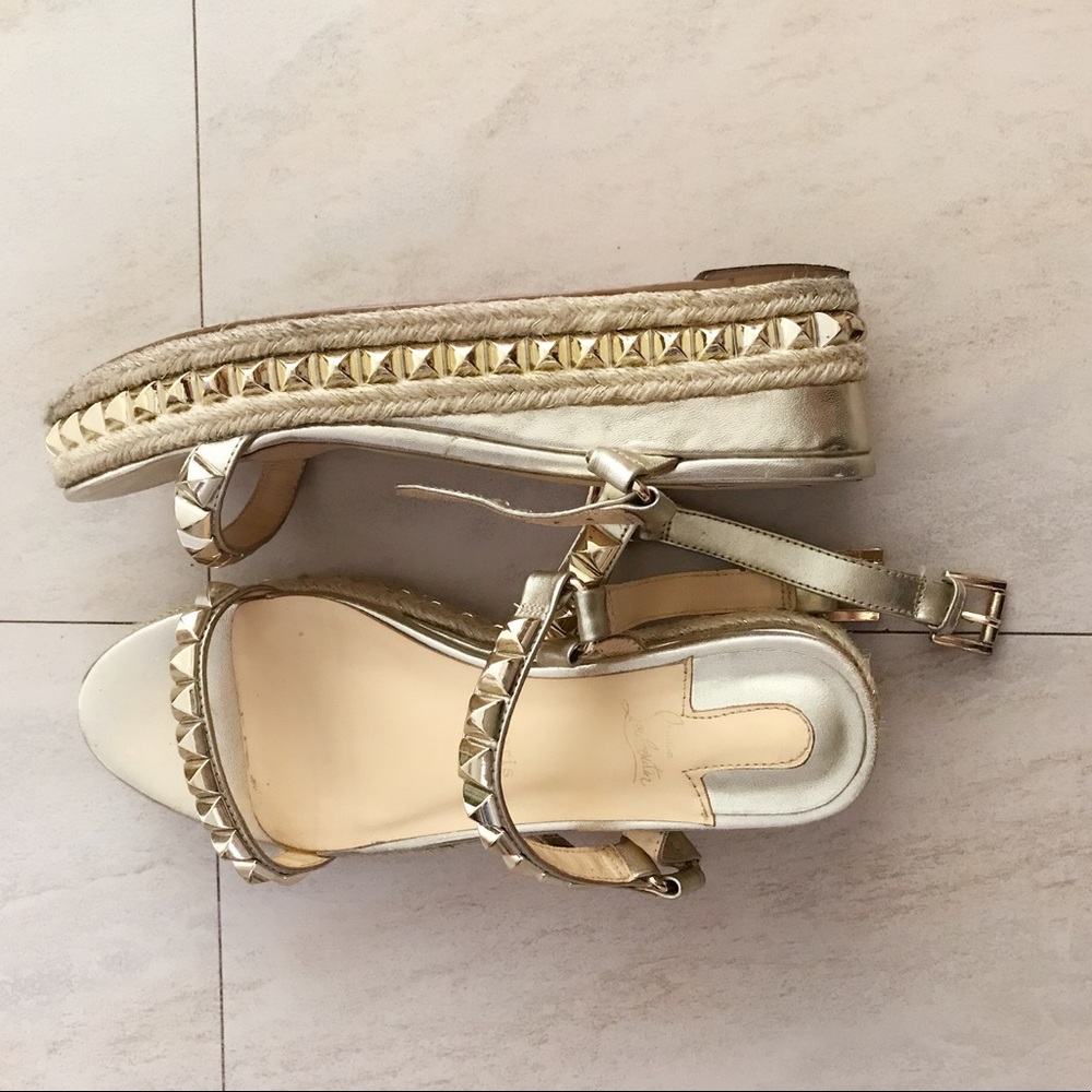 christian louboutin pyraclou sandal size 39 gold